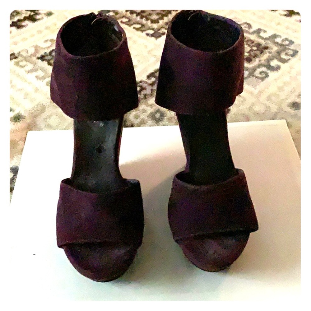 Purple wedges